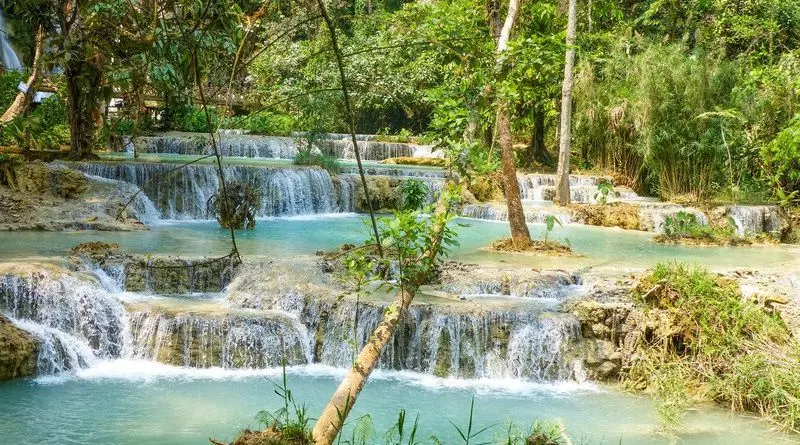 Dicas-importantes-para-sua-viagem-ao-Laos-moeda-visto-kuang-si-falls-clima-estradas-internet-sudeste-asiatico