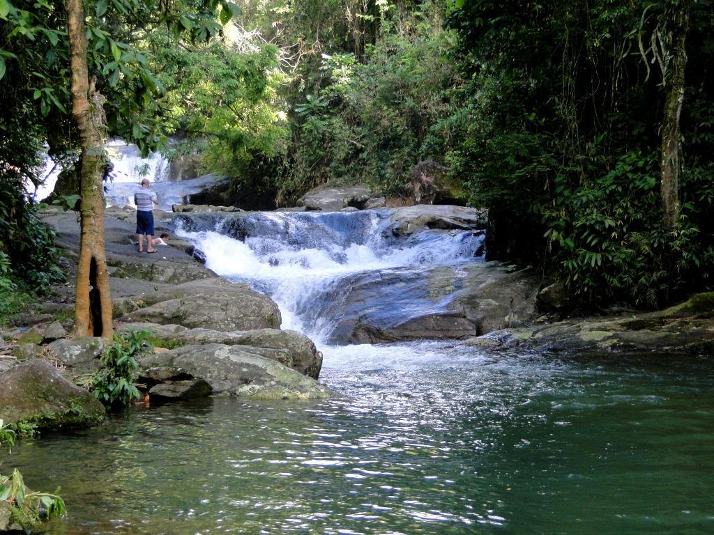 Penedo-Três-Cachoeiras-Foto-Elza-Albuquerque-Cópia