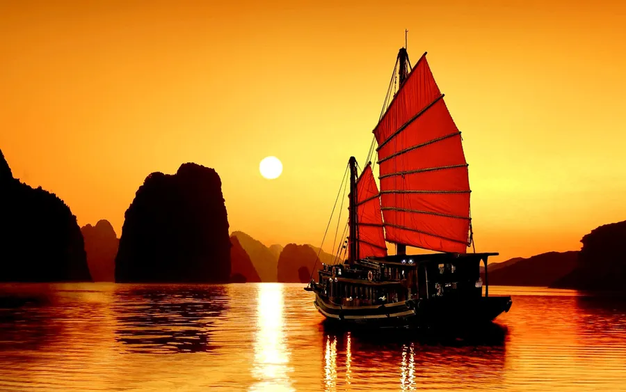 vietnam-sunset-boat-5lbo48itu0mnv1ko